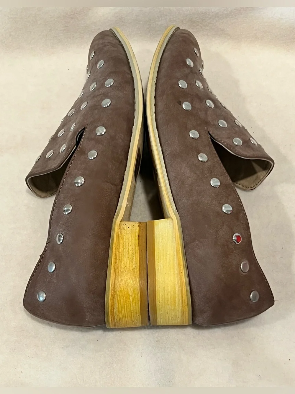 JG Women’s Studded Faux Suede Slip-On Loafers in Brown Size 8